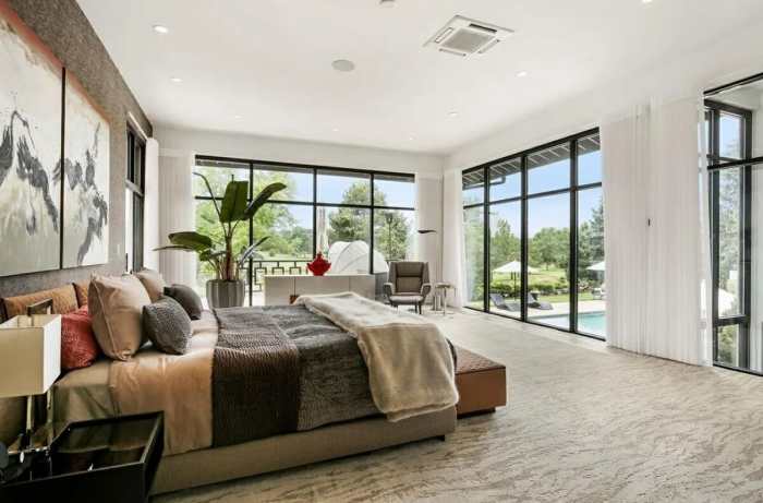 How to decorate bedroom with high ceilings