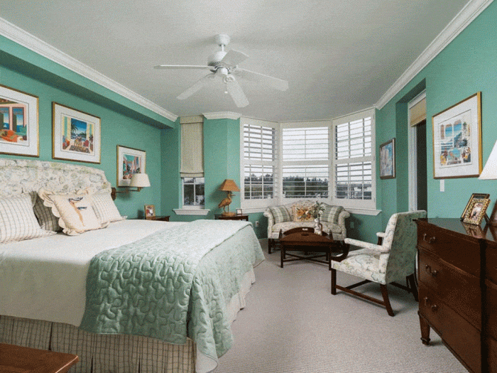 How to decorate large bedrooms