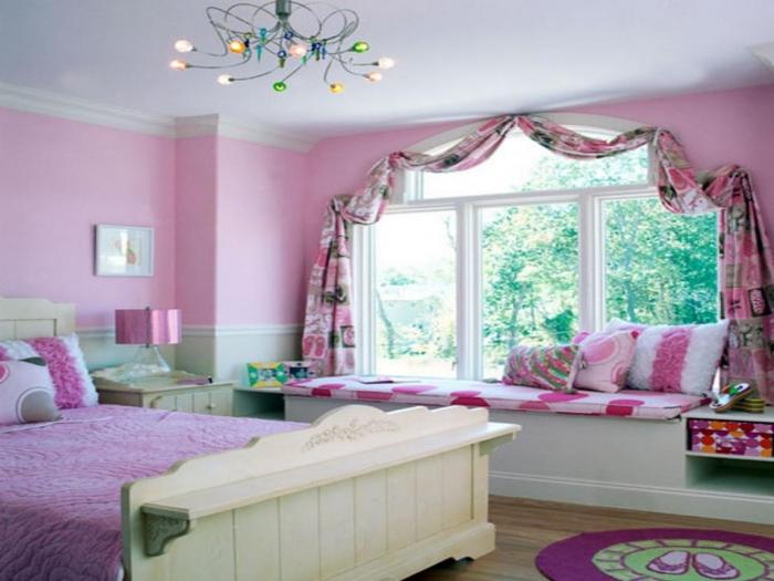 How to decorate a girly bedroom