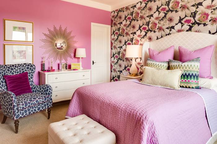 How to decorate girly bedroom