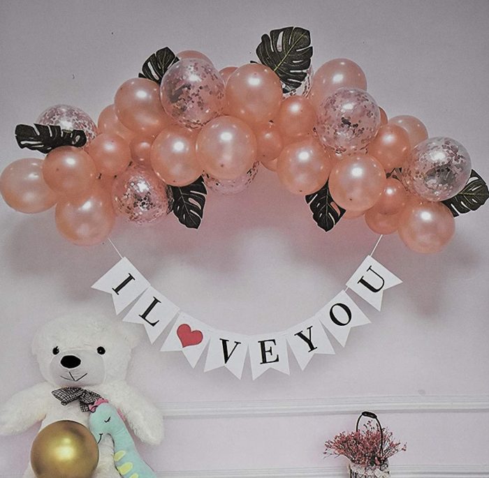 How to make simple balloon decoration at home