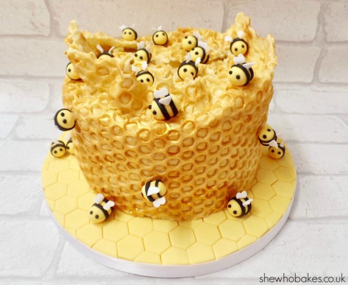 How to make bees for cake decoration