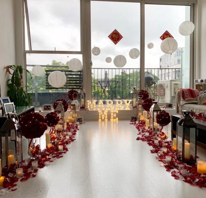 How to decorate a room for proposal